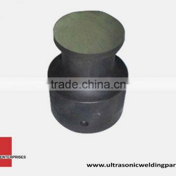 Ultrasonic round horn