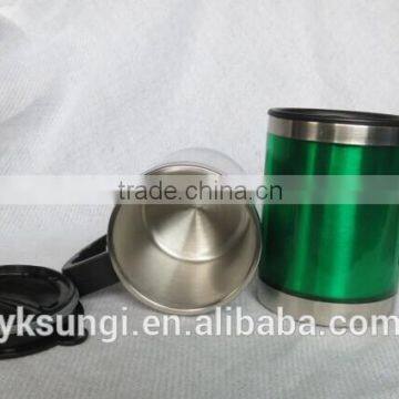 Plastic tea cup with handle