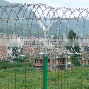 Wholesale Hot Dipped Razor Barned Wire photo-2