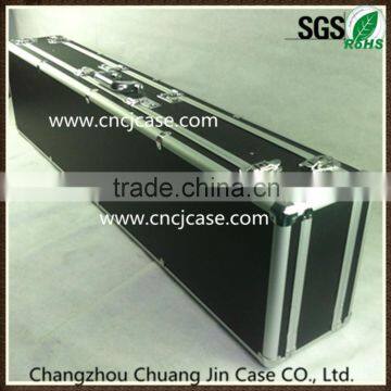 Aluminium gun case with combination lock