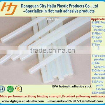 China Low price hot melt stick with good performance for EPE foam sheet and toys