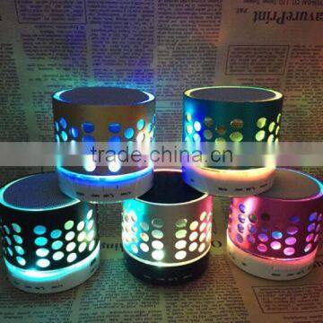 Round Hole Wireless Small Mobile Phone Bluetooth Speakers Subwoofer TF Card Speaker Hands-free Speaker With LED FM photo-5