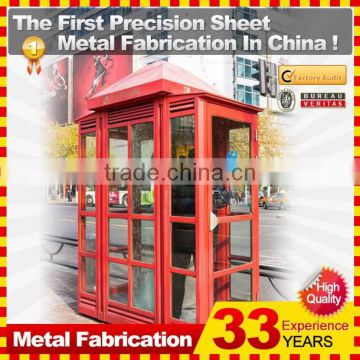 Lodon red public telephone booth for sale