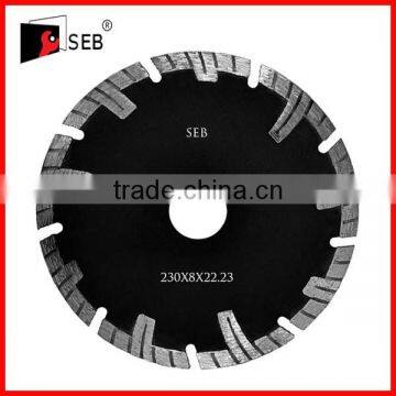 continuous saw blade for cutting tile and porcelain