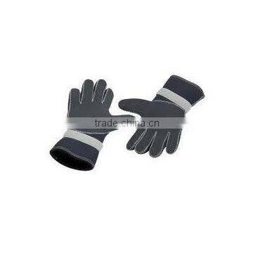 Neoprene gloves