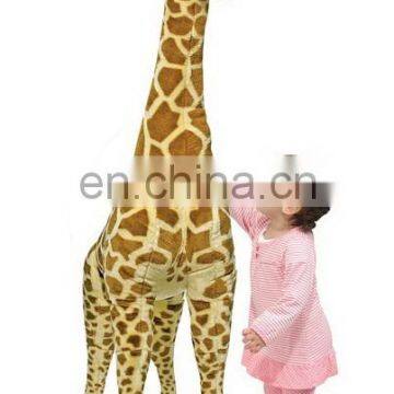 Plush giraffe toys type and plush material giant soft stuffered aniaml plush toys