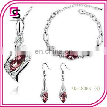 New arrival elegant shiny angle-eyes crystal jewelry sets