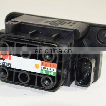 C2D26814 Air Suspension Compressor Pump OEM AW93-3B486-AB 4J-7002V