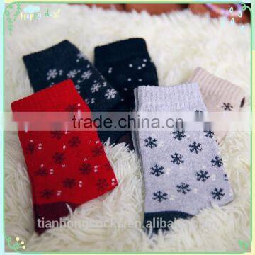 South Korea's cute woman latest design hot selling rabbit wool socks winter socks