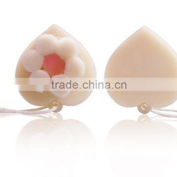 2015 New Chinese Factory High End Skin Face Brush, Facial Cleaning Brush With Heart-shaped Plum Blossom