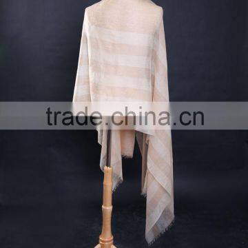 Soft and Light Camel Cashmere Scarf photo-3