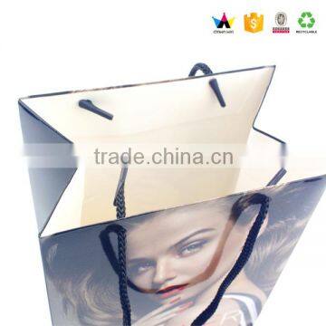 2015 Free samples retail packaging paper bag