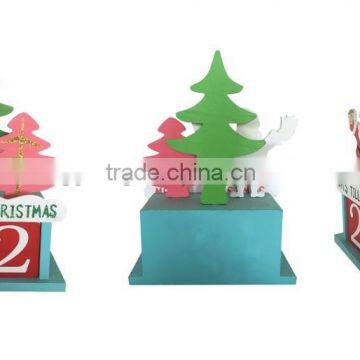 Wooden christmas calendar with santa claus and tree on topdesk decoration xmas gifts kalendar for kids