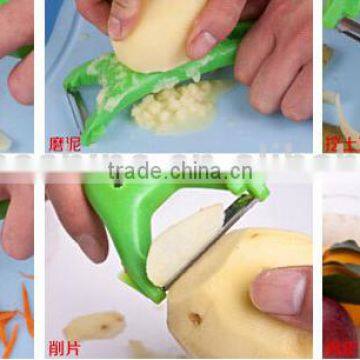 Multi function double head vegetable peeler / vegetable grater