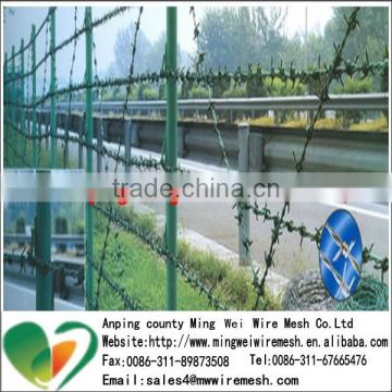 2014 On sale barbed wire fence