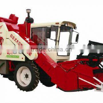 Self-propelled Soybean Combine Harvester