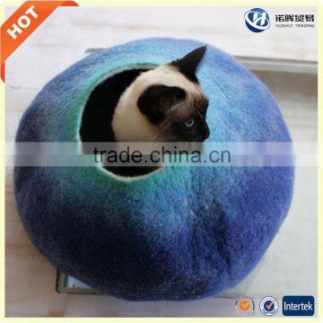2017 new design cheap price pet house product felt cat bed from manufacturer