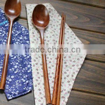 bamboo/wooden spoon,fork,knife,shovel,chopsticks