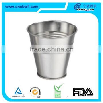 2016 new customized design with metal handle tin bucket