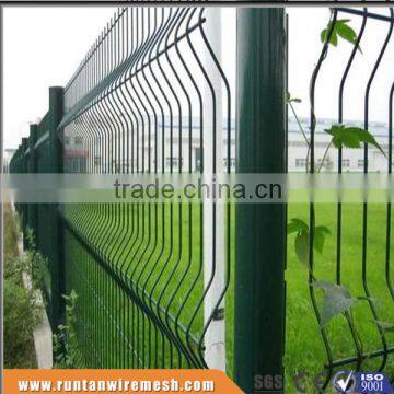 Hot dipped galvanized and pvc coated security 3D curved panel welded fence