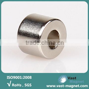 Rare earth sintered large permanent magnet