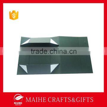 Customized Luxury Paper Folding Box With Magnet