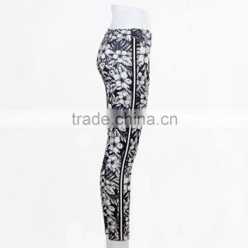 F5W30062 Monochrome Floral Printed Leggings Women Sportwear Pants photo-3