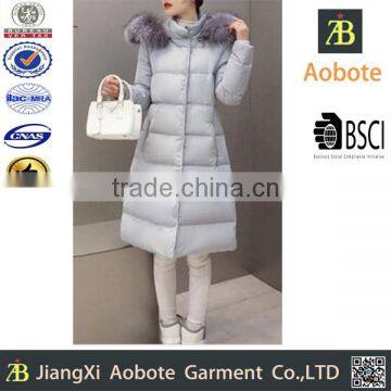 2016 New Fashion OEM Outdoor Long Fur Collar Woman Down Jacket