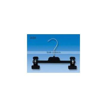 clip hanger (SOS )