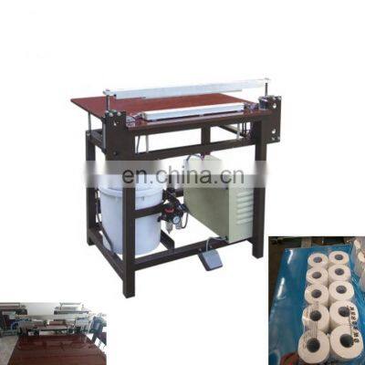 Toilet paper plastic bags cutting and sealing machine