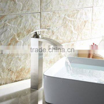 No.Y4517B Cheap Desk Mounted Bathroom Single Handle Basin Mixer Taps photo-4