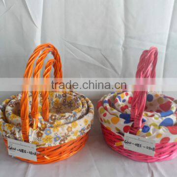 BEAUTIFLU &POPULAR GIFE BASKET