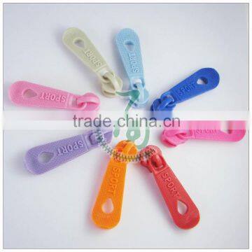 No.7 sport plastic slider fornylon zipper