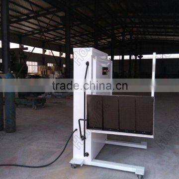 Hydraulic electric wheelchair lift for disabled