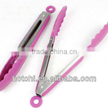 Plastic food serving tongs