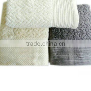 cotton jacquard towel sets with herringbone design in border