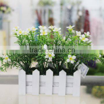 Cheap Artificial Potted Small Flower Plant Daffodil in White Wood Planter for Sell