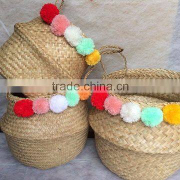 Best selling Eco-friendly handmade seagrass belly basket with pompoms