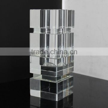 Chinese clear crystal flower vase