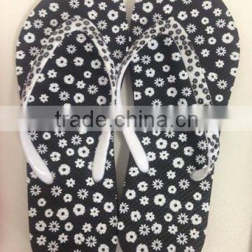 new fancy flower printed strap basic rubber beach slippers