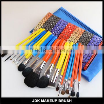 New fashion makeup brush set with unique design cosmetic pouch 18pcs cosmetic Brushes