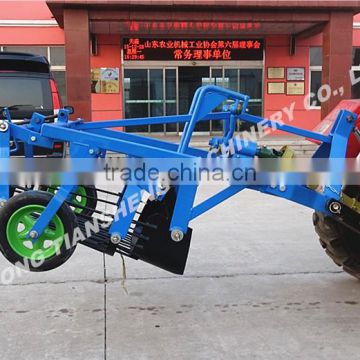 Potato digger with PTO shaft