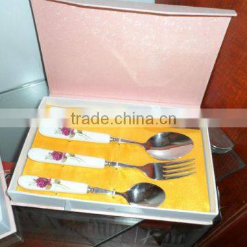 Porcelain Handle Gift Cutlery Set With Elegant Wooden Box photo-2