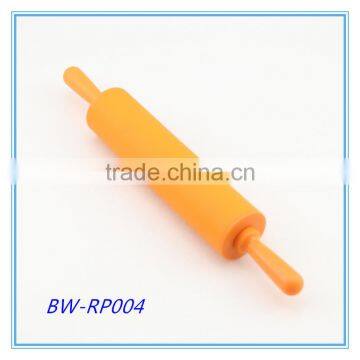 Hot Selling Silicone Noodle Rolling Pin with Plastic Handle