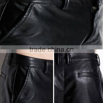 New Design UK Style Metro Sexual Fashion Straight Mens Leather Shorts photo-4