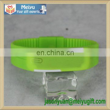 Colorful watch silicone electronic watch with long life battery for customize promotion