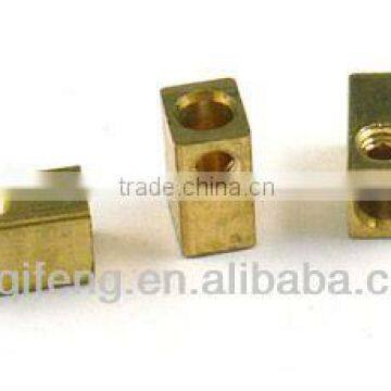 Wire brass crimp terminal connector earth bar