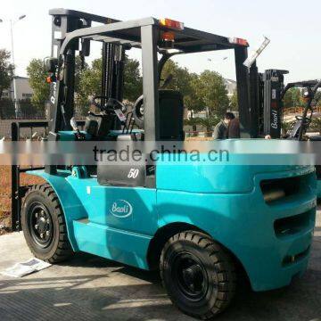 compact 5 ton forklift truck