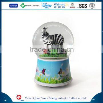 Best Sellers Nice Zebra Snow Globe Animal Zebra Snow Globe With Resin Cheap Animal Snow Globe