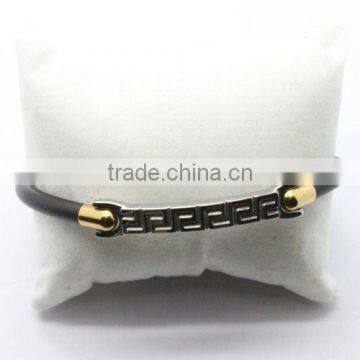 black round silicone bracelet with metal clasp